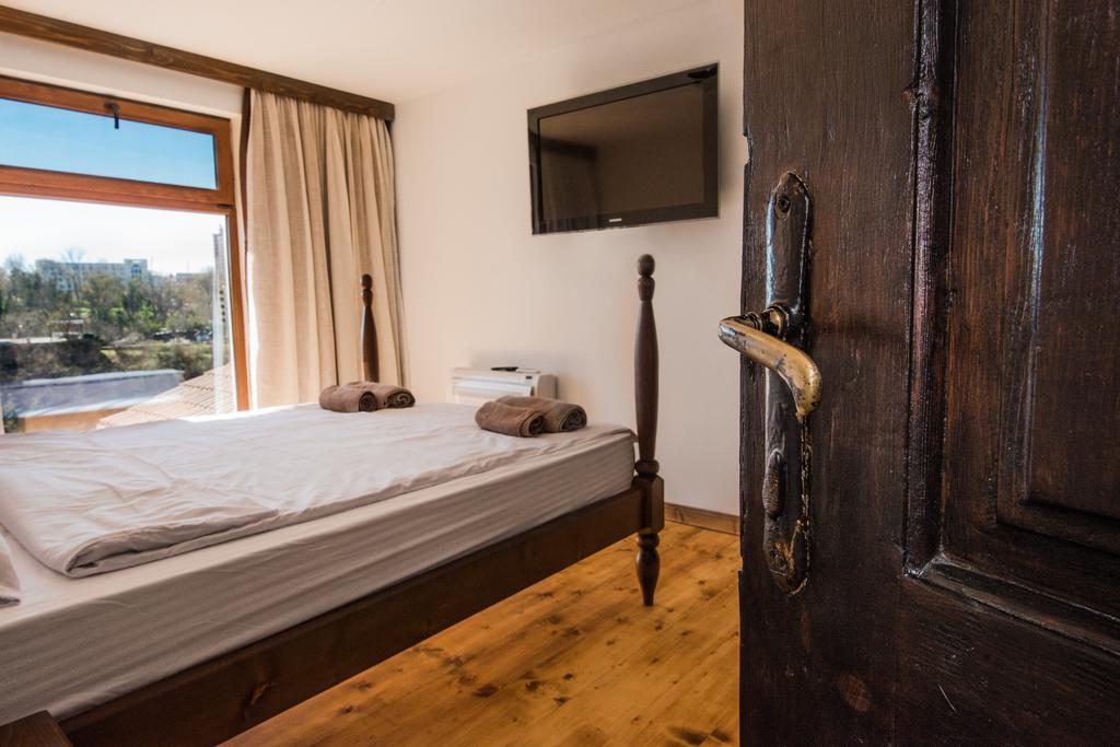The Lion'S Residence Veliko Tarnovo Ngoại thất bức ảnh